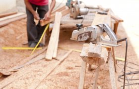 Trelastvareprodukt høvles