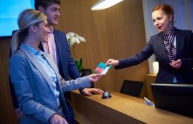 Resepsjonist på hotell