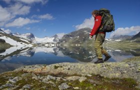 Mann på tur i Jotunheimen. 