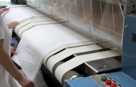 Rullepresse på vaskeri